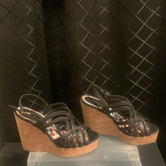 MADDEN GIRL Women’s Wedge Heels - Picture 3 of 13